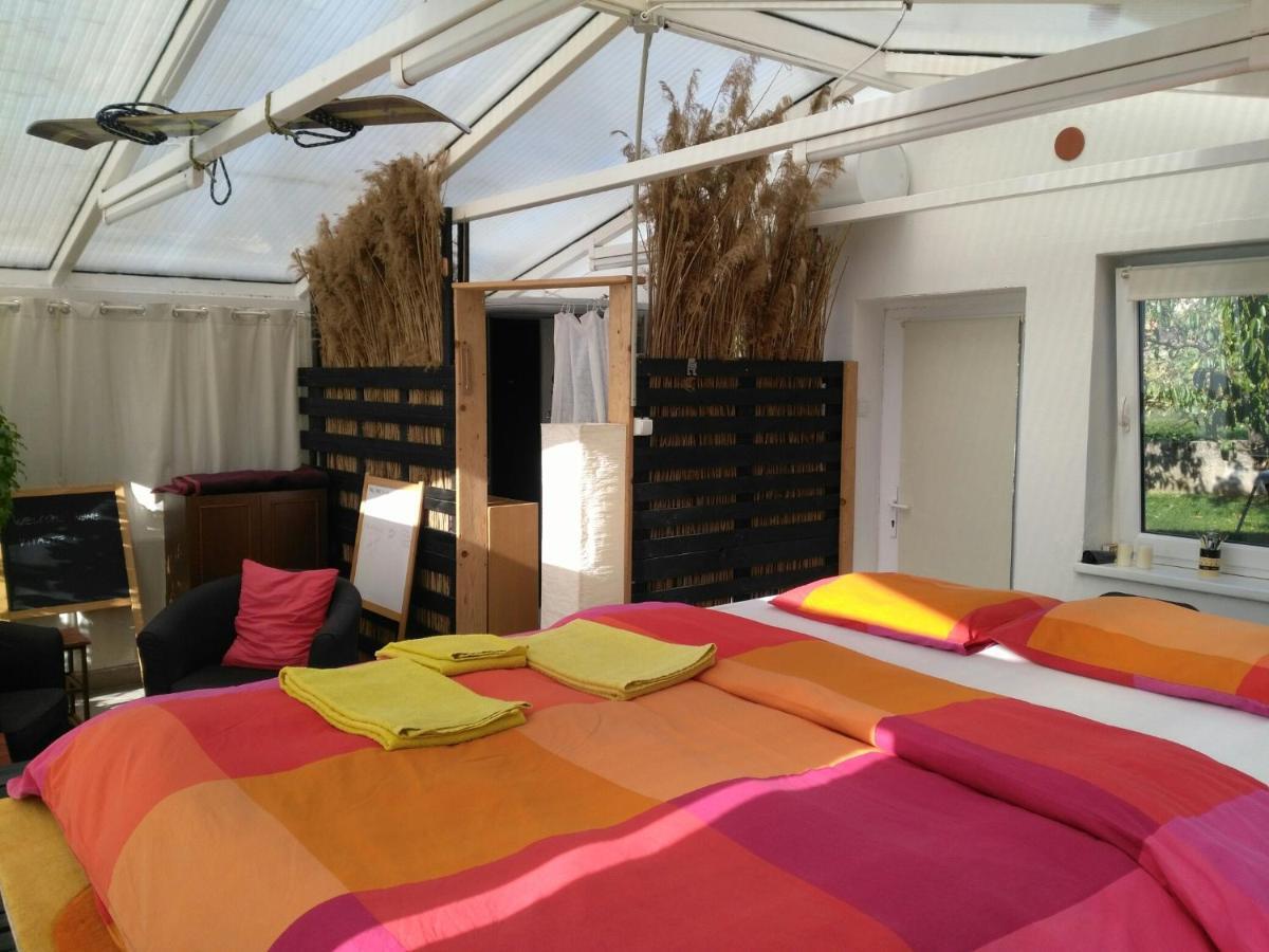 Greenhouse Just 15 Min From The Old Town Bratislava Bagian luar foto